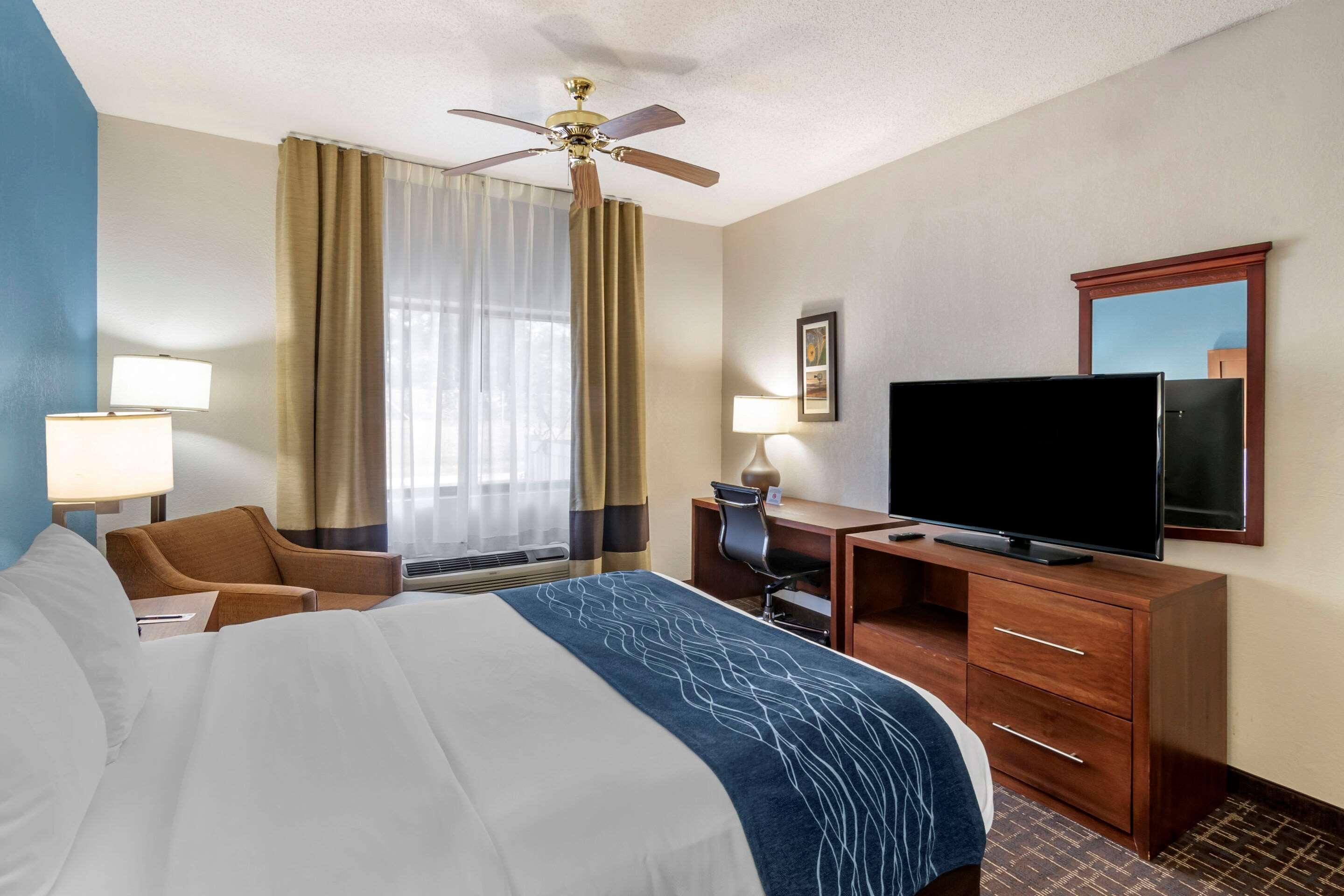 Comfort Inn & Suites Lees Summit - Kansas City Лийс Съмит Екстериор снимка