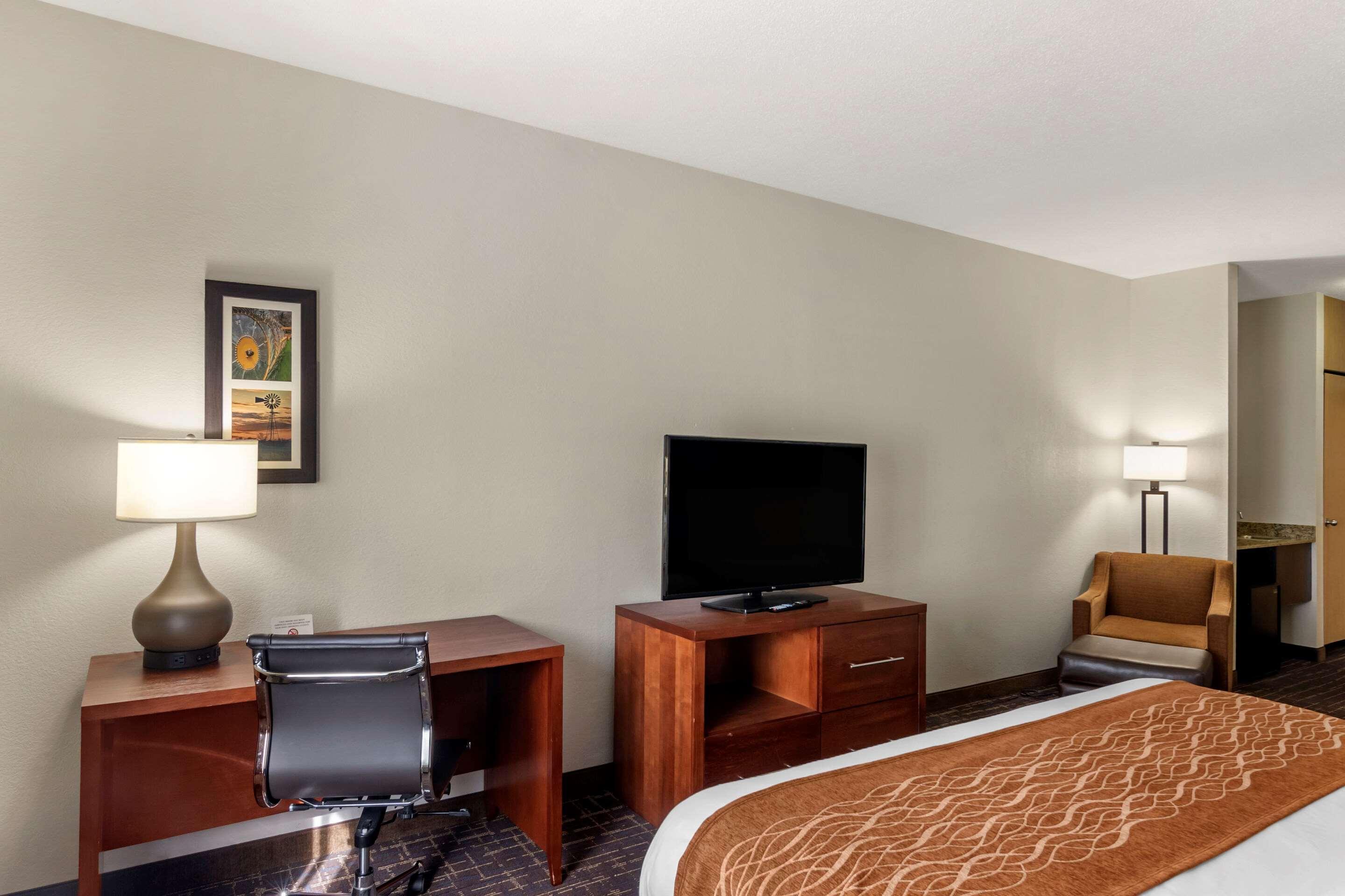 Comfort Inn & Suites Lees Summit - Kansas City Лийс Съмит Екстериор снимка