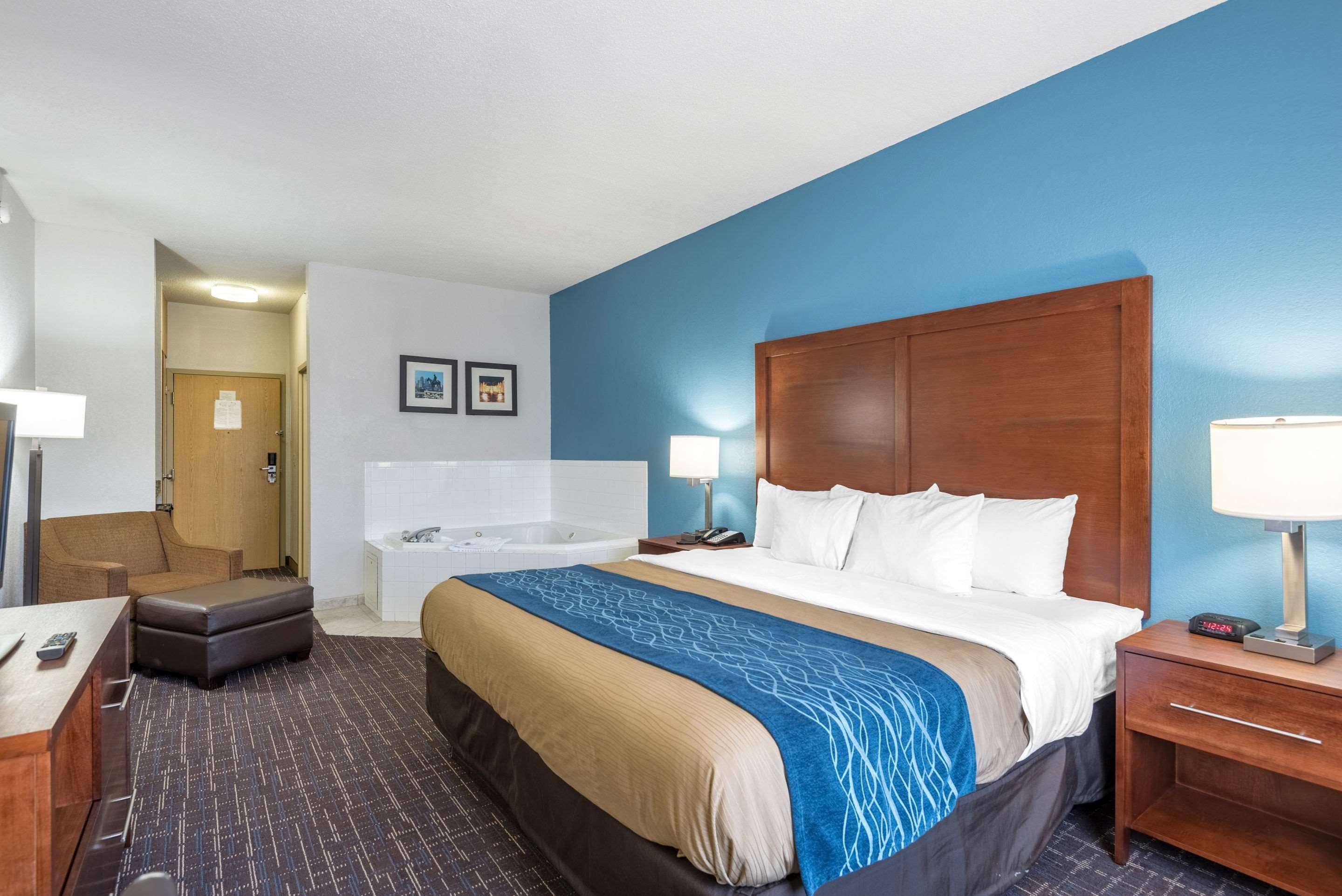 Comfort Inn & Suites Lees Summit - Kansas City Лийс Съмит Екстериор снимка