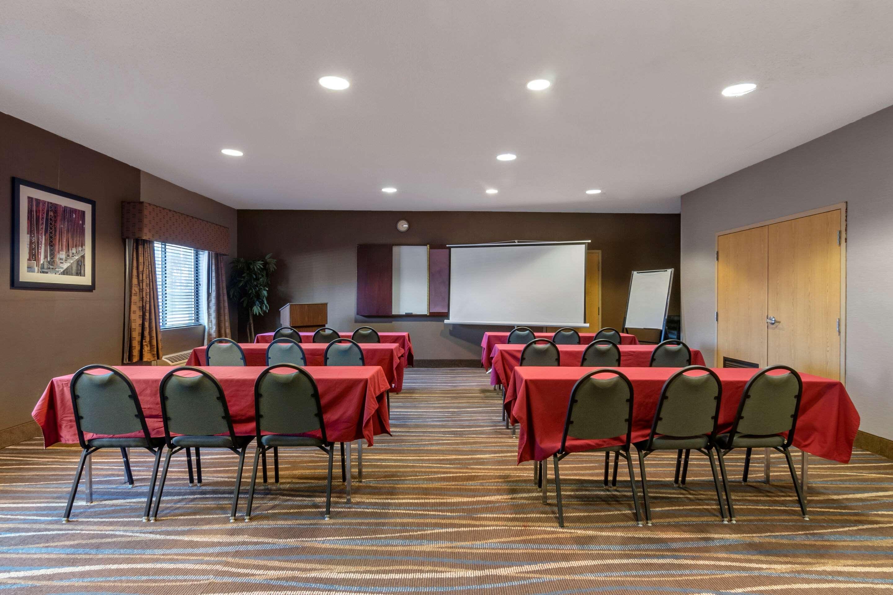 Comfort Inn & Suites Lees Summit - Kansas City Лийс Съмит Екстериор снимка