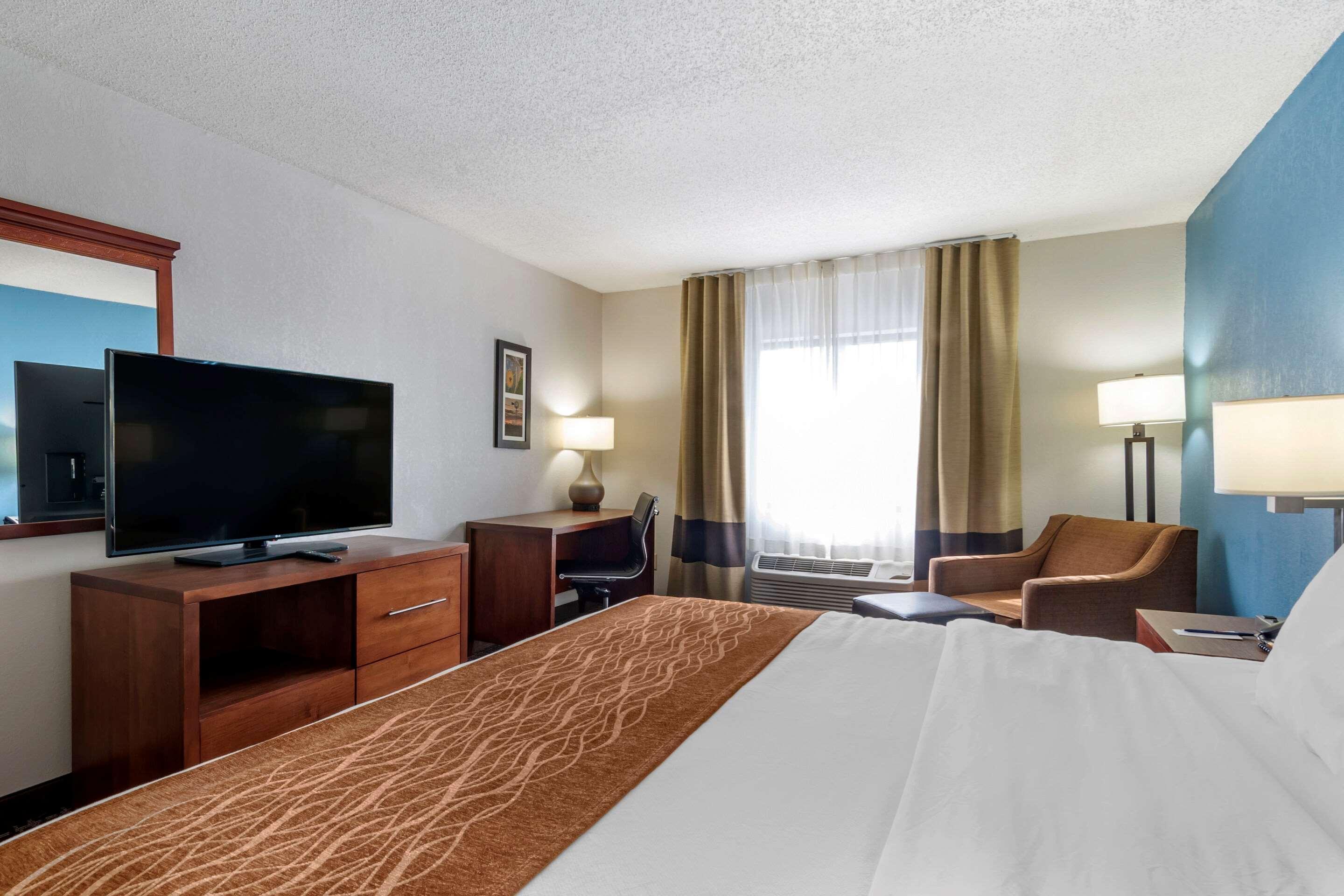 Comfort Inn & Suites Lees Summit - Kansas City Лийс Съмит Екстериор снимка