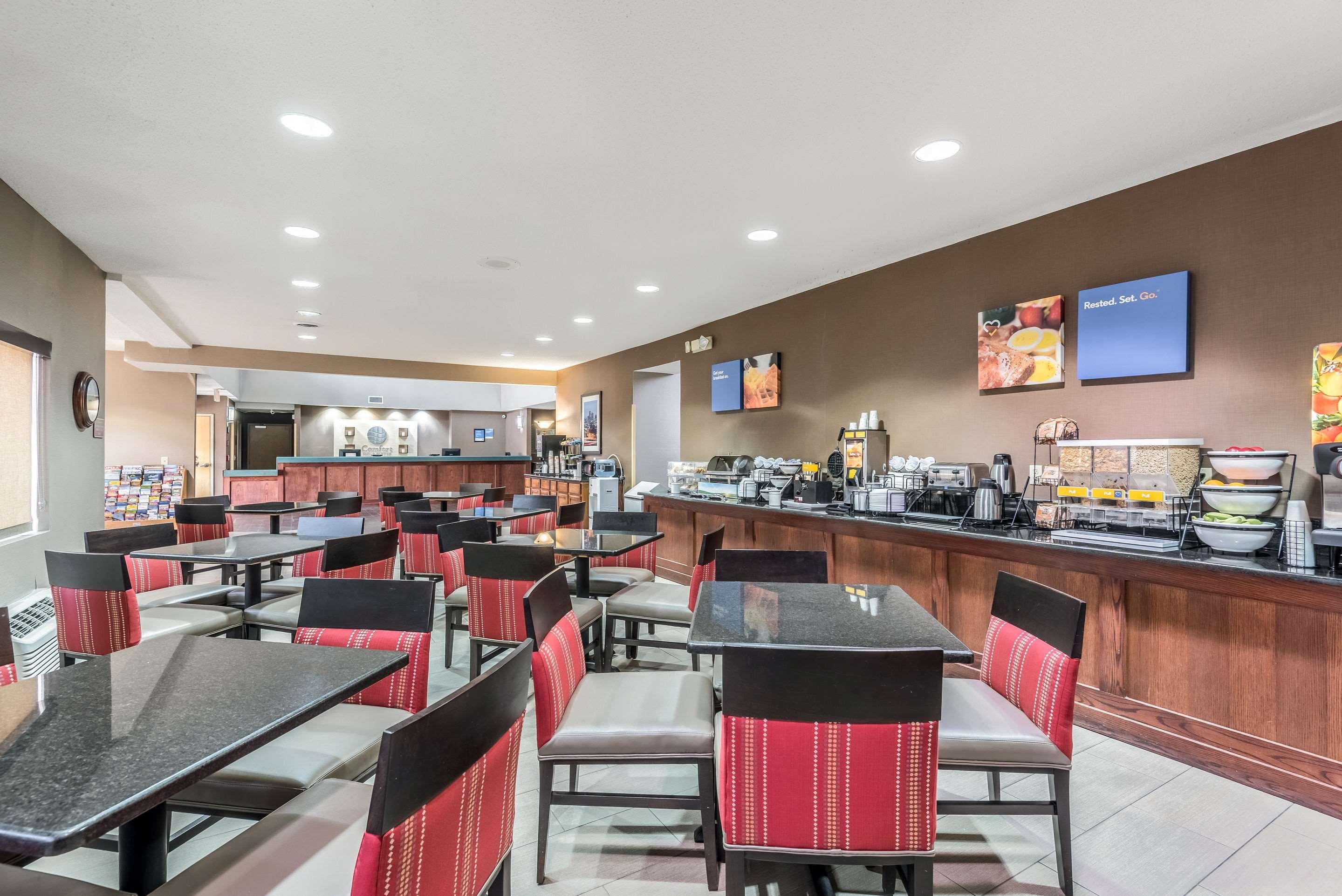 Comfort Inn & Suites Lees Summit - Kansas City Лийс Съмит Екстериор снимка