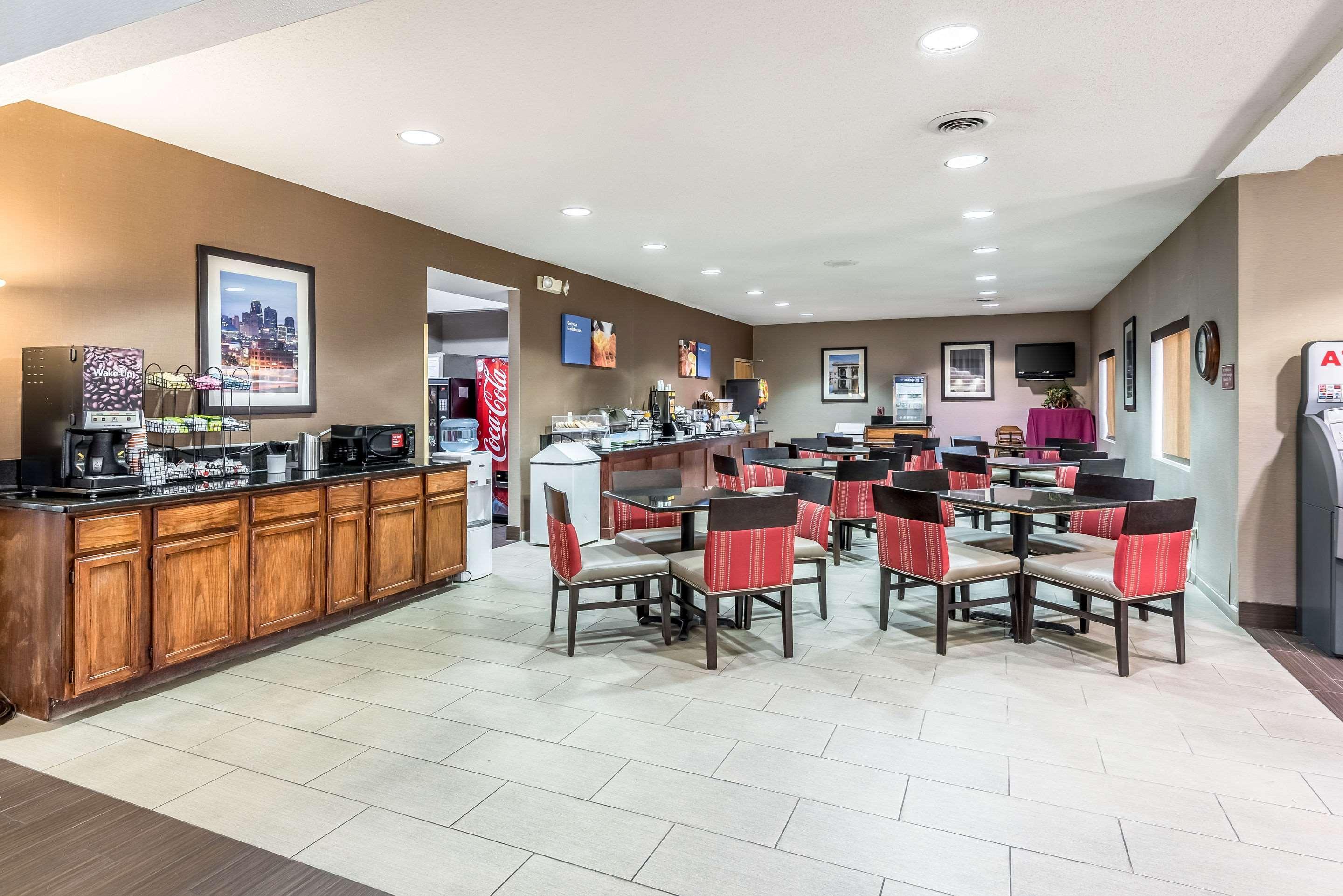 Comfort Inn & Suites Lees Summit - Kansas City Лийс Съмит Екстериор снимка