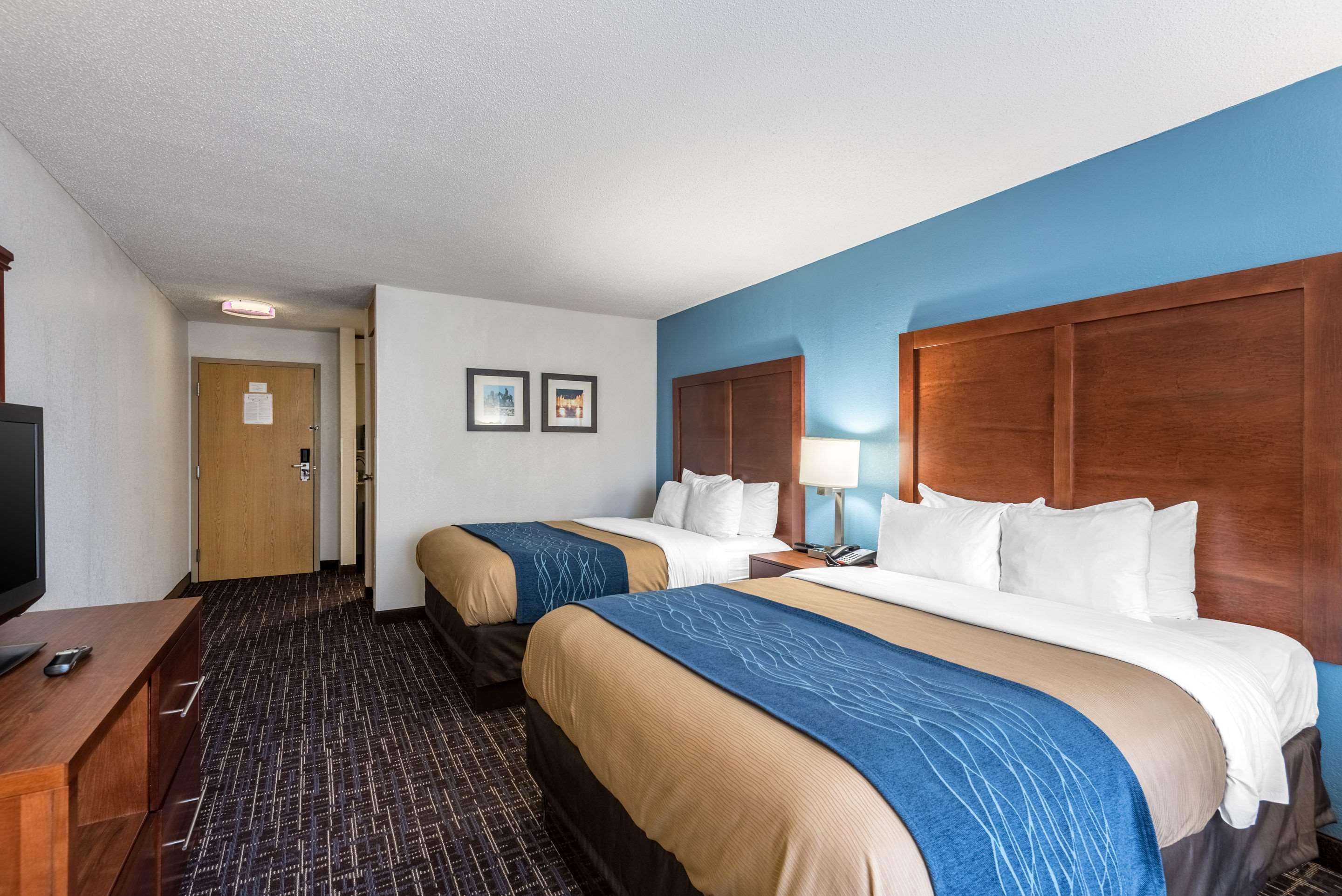 Comfort Inn & Suites Lees Summit - Kansas City Лийс Съмит Екстериор снимка