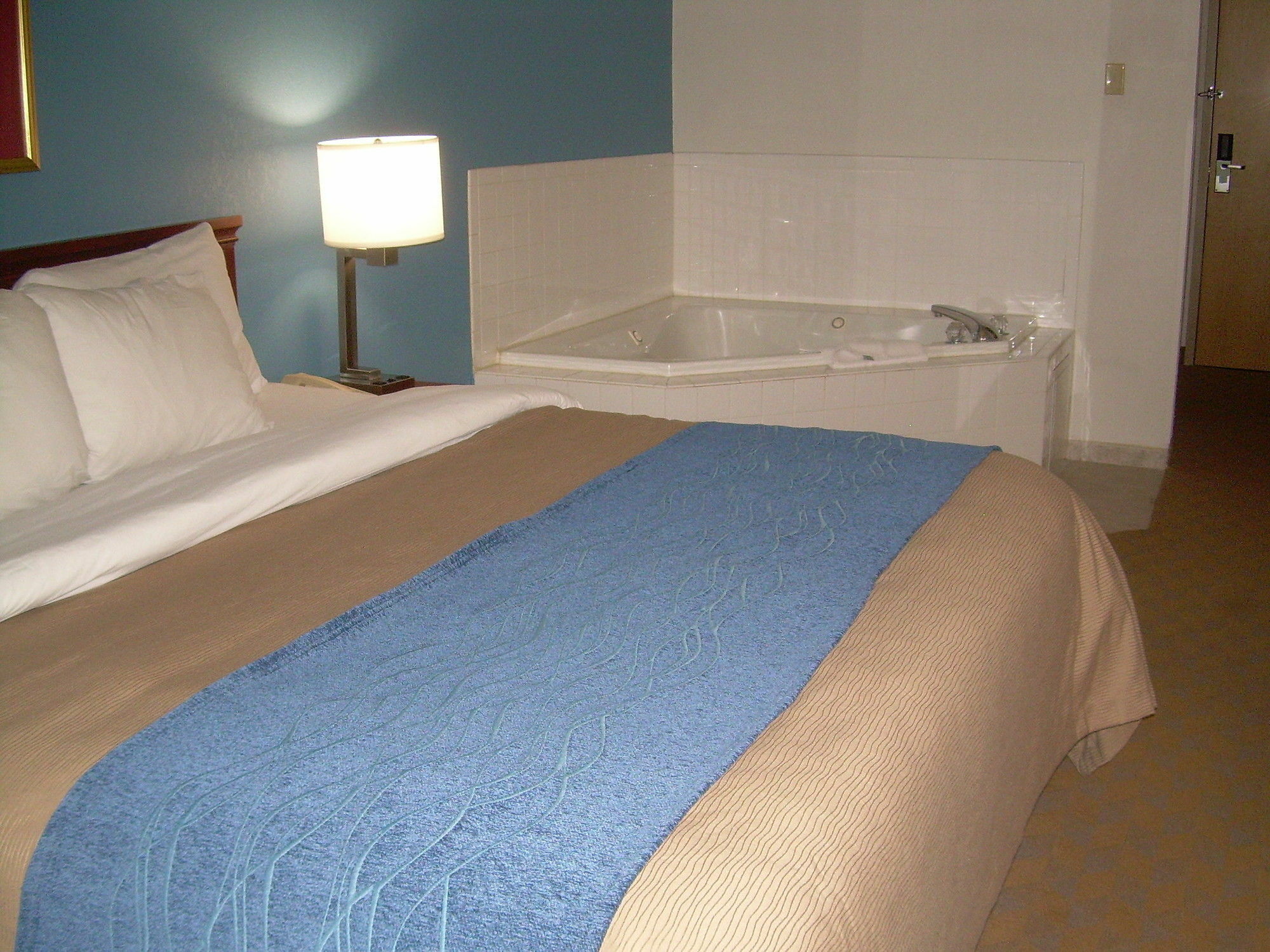 Comfort Inn & Suites Lees Summit - Kansas City Лийс Съмит Екстериор снимка